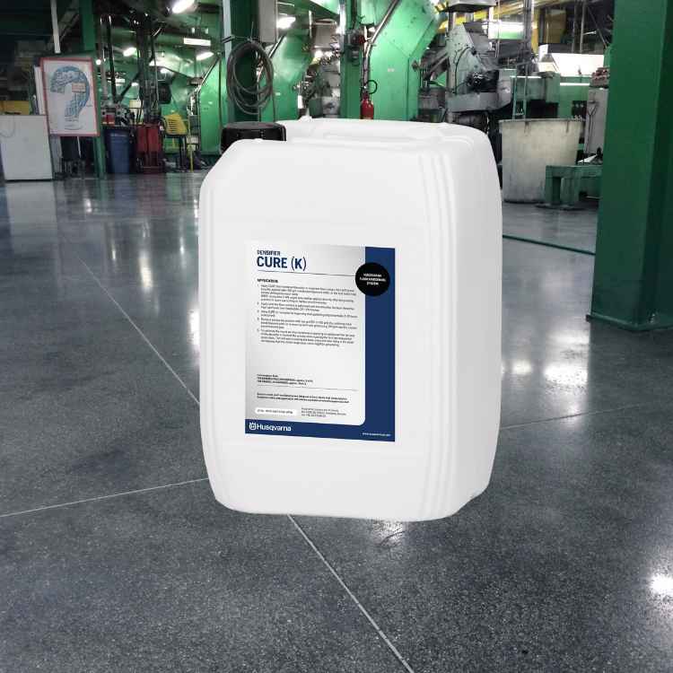 Herðir fyrir steingólf CURE(K) frá Husqvarna