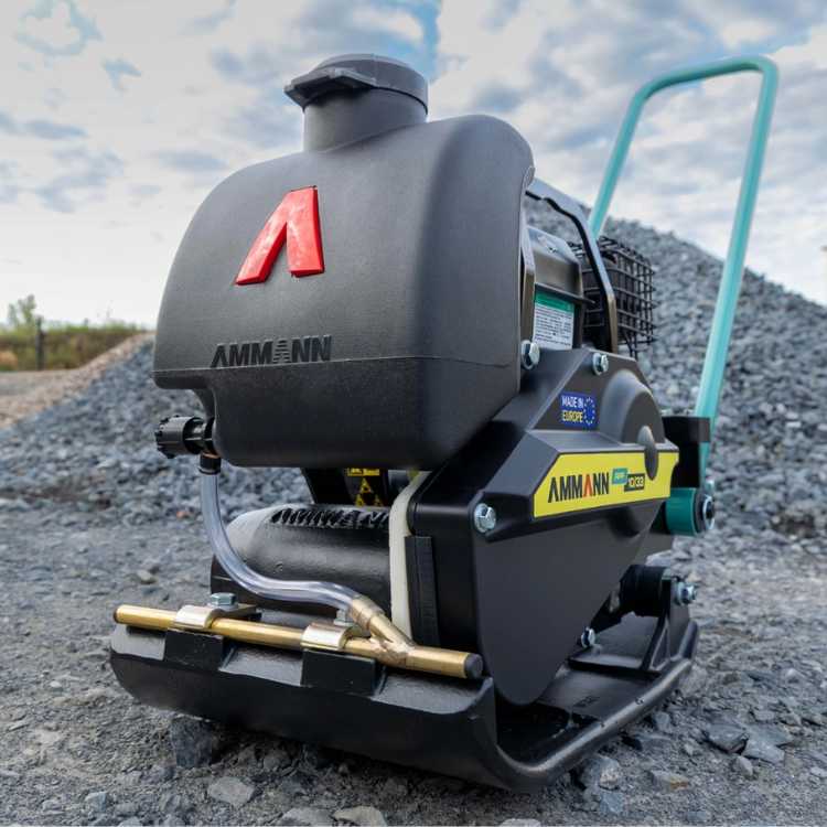 Jarðvegsþjappa APF 1033 með vatnstanki