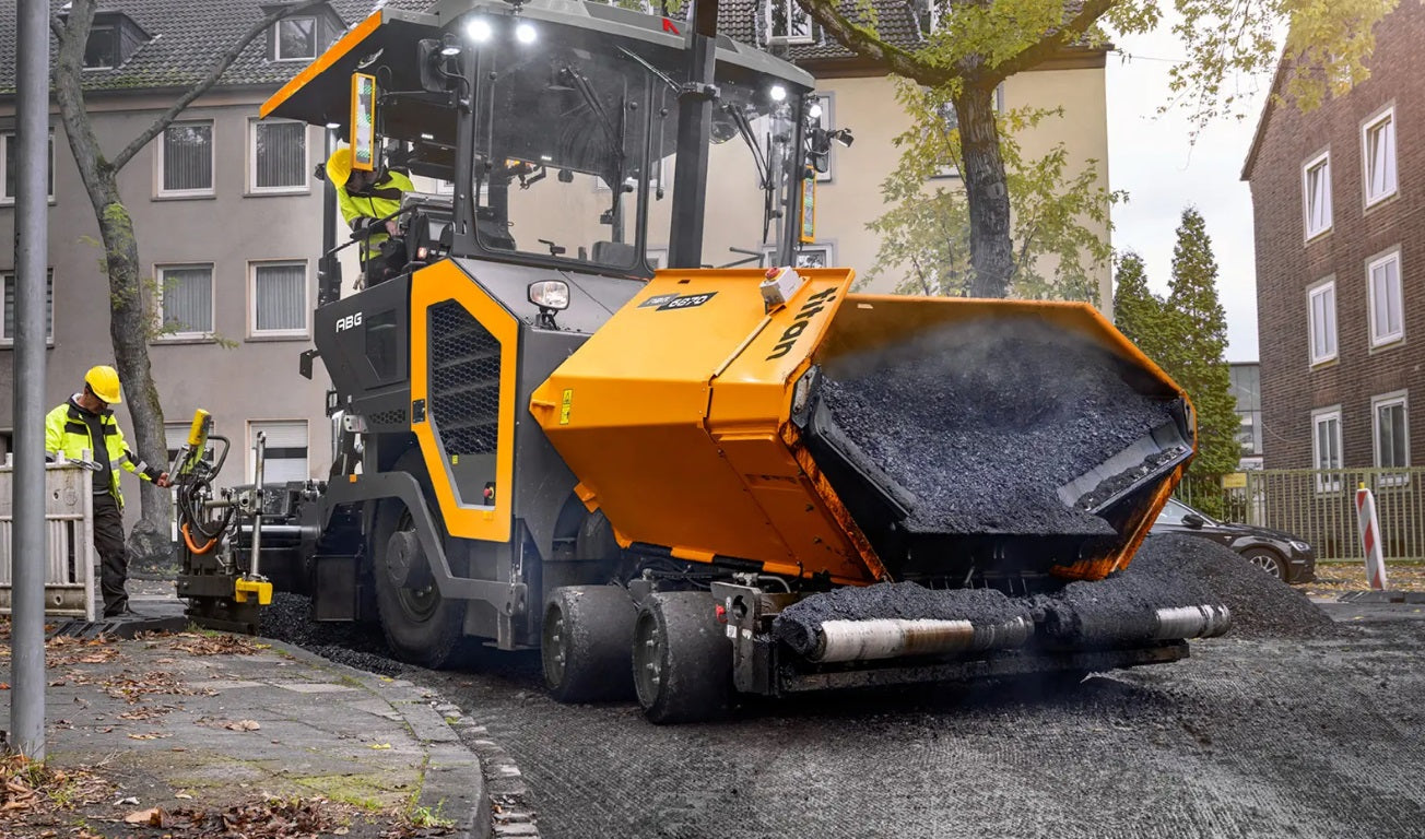 Malbikun með malbikunarvél ABG6870