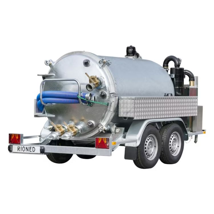 2.100 lítra tankur til að tæma brunna