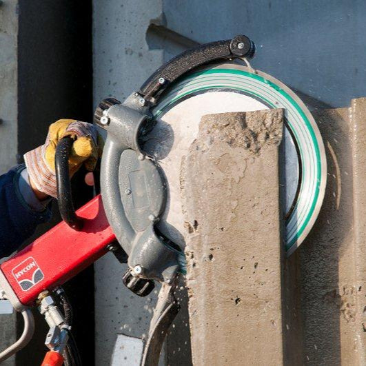 Hringsög HRS400 notuð við steinsögun