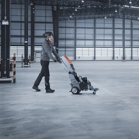 Afrifsvél Husqvarna fyrir gólfdúka með nefhjól
