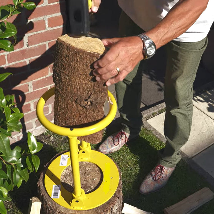 Trjástofn klofinn með eldiviðarkljúf Lumber Jack
