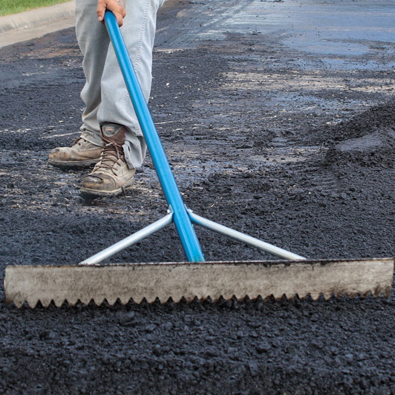 Malbikunarhrífa 60cm notuð við malbikun