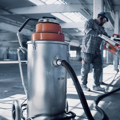 Husqvarna vatnssuga og blautsuga