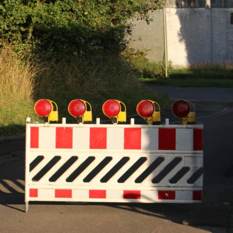 Plast girðing með Blikkljós BakoLight 
