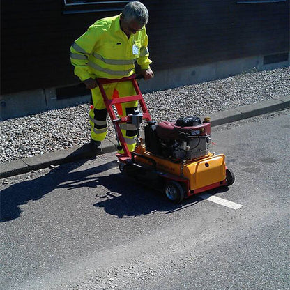 Vélar fyrir yfirborðsmerkingar og vegamálun