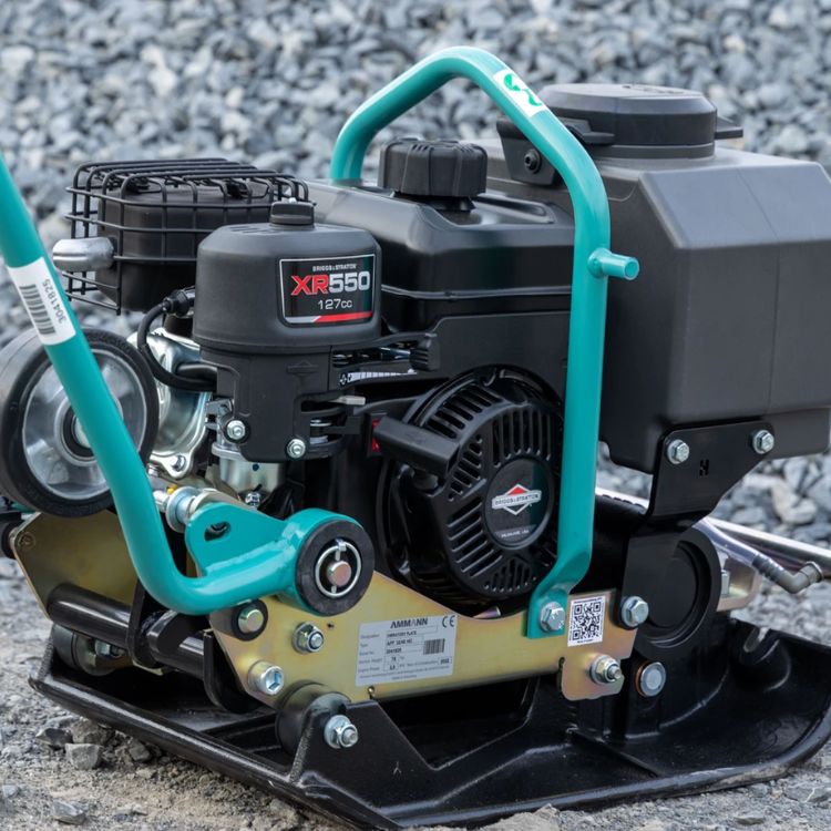 Jarðvegsþjappa - vél