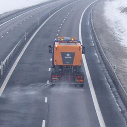 Pækildreifari sem getur dreift vökva á 90 km hraða