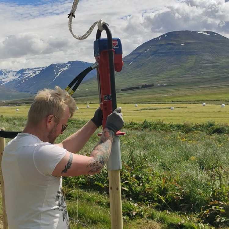 Staurasleggja til að reka niður girðingarstaura