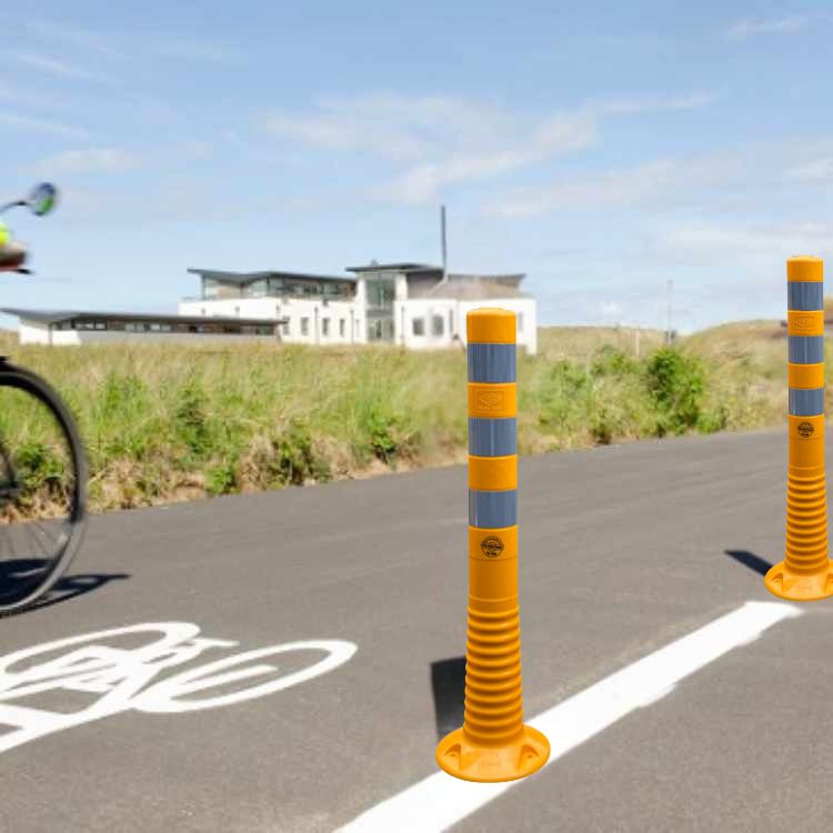 Sveigjanlegir staurar við hjólastíg