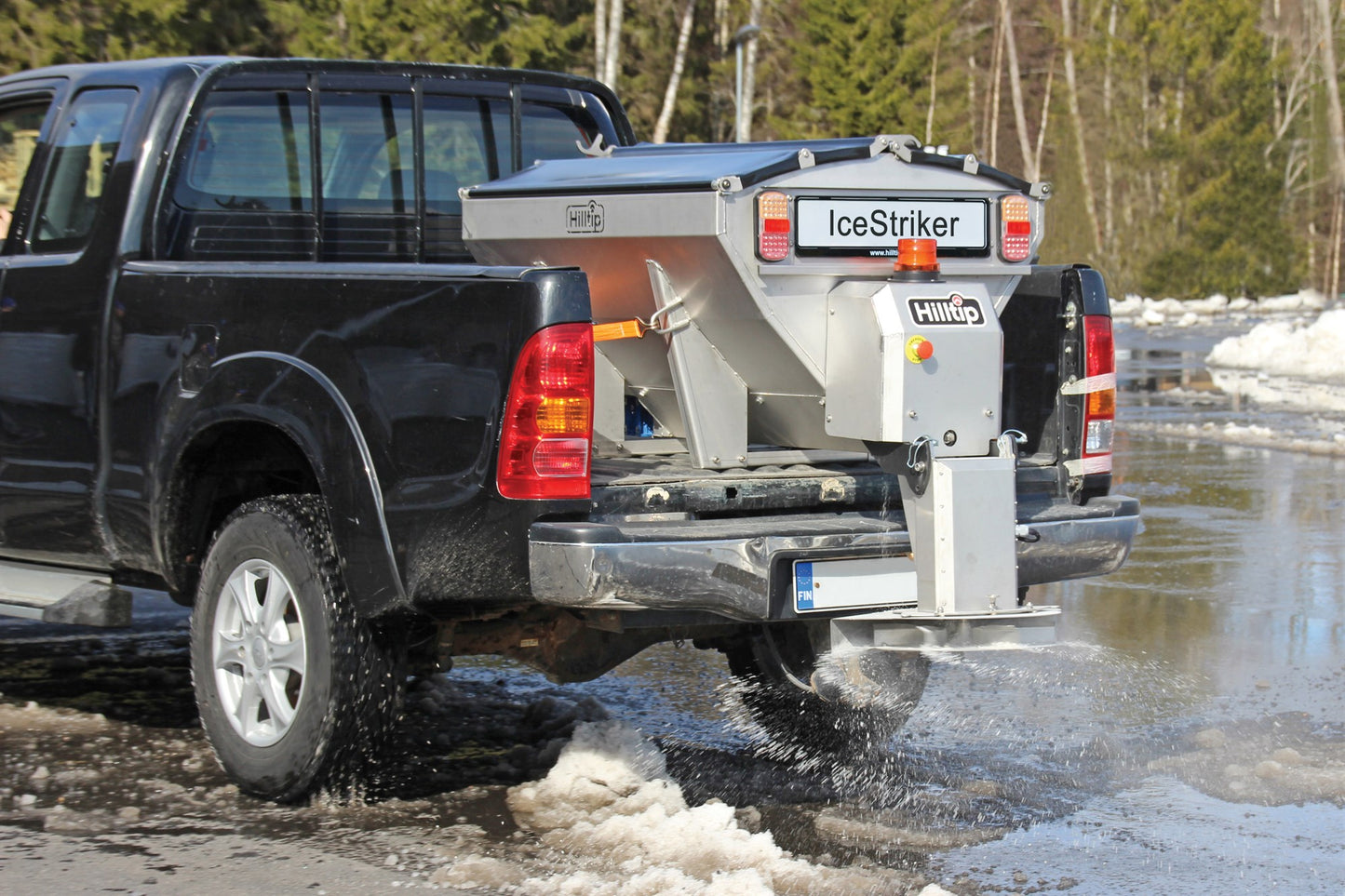 Saltdreifari IceStriker 380 á tækjabera og pallbíla